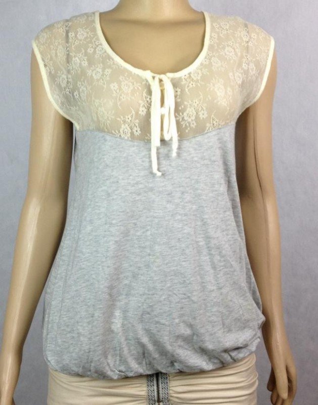 BLUSA DE RENDA