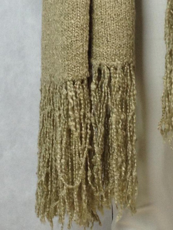 ÉCHARPE TRICOT