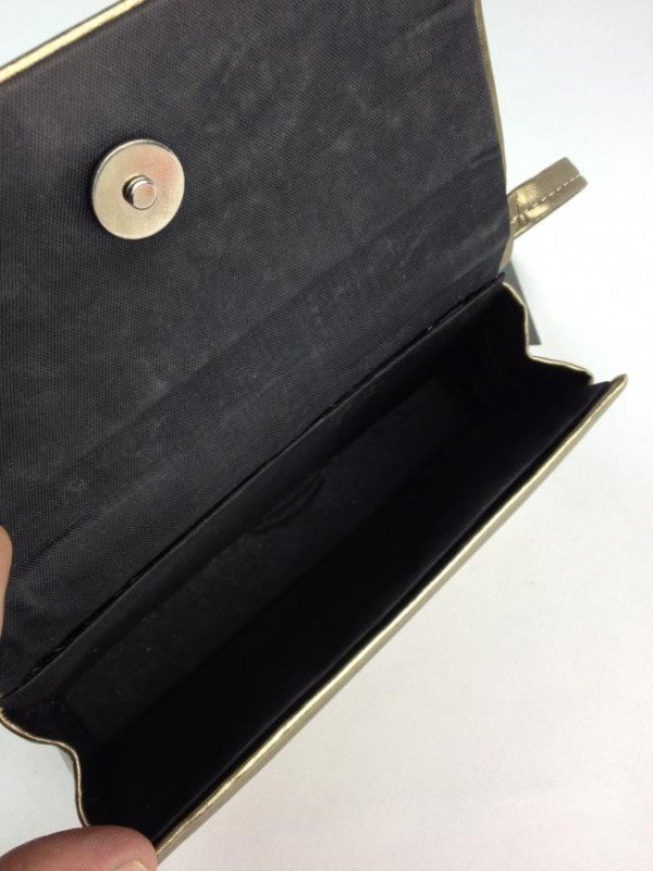 CLUTCH DOURADA