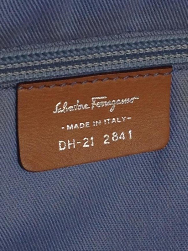 BOLSA FERRAGAMO COM DUAS ALÇAS