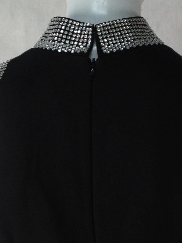 VESTIDO COM STRASS