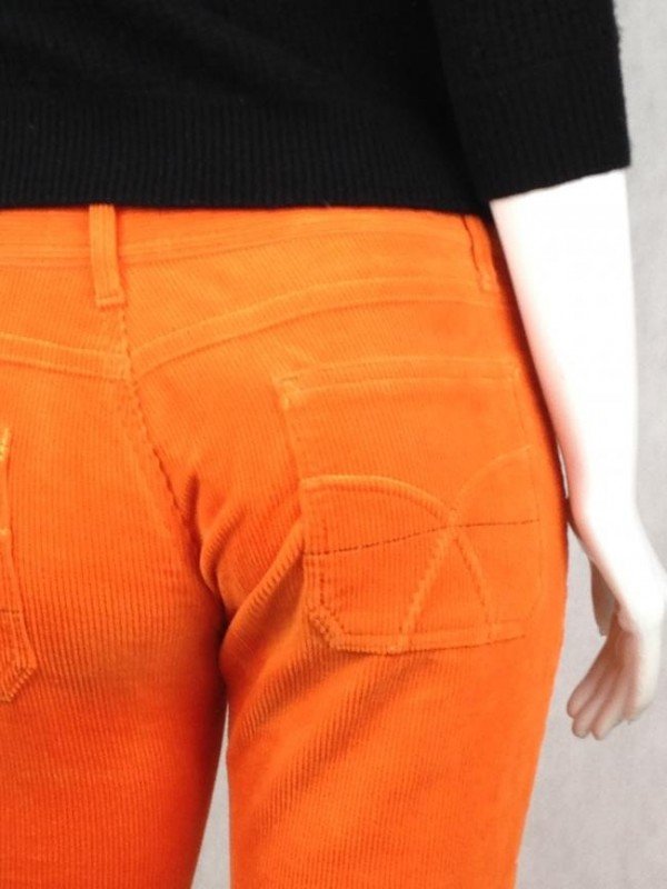 CALÇA DE VELUDO COTELÊ