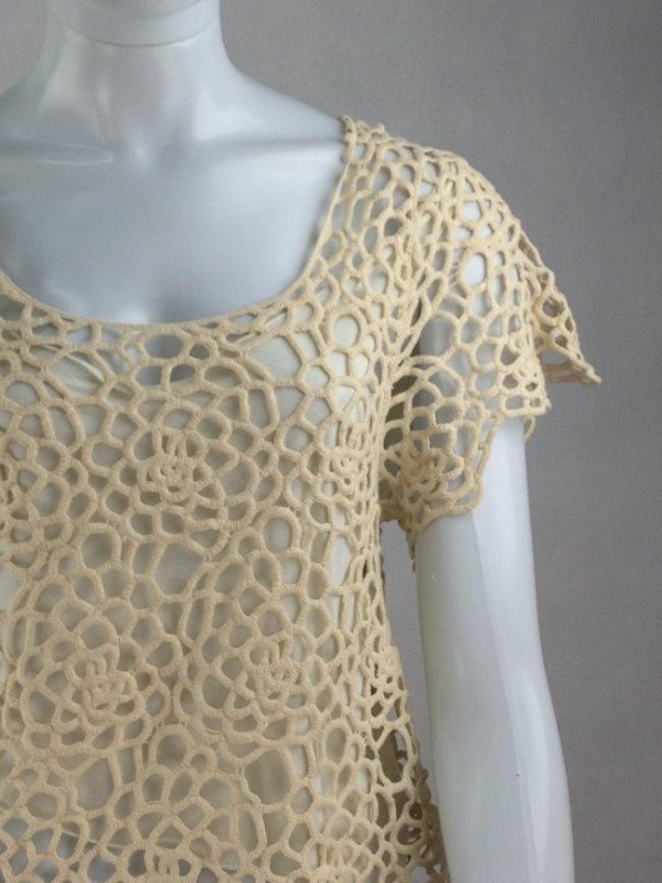 BLUSA FARM RIO DE CROCHET