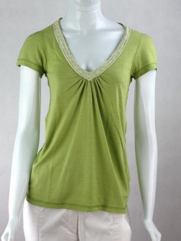 CAMISETA DASLU COM RENDINHA