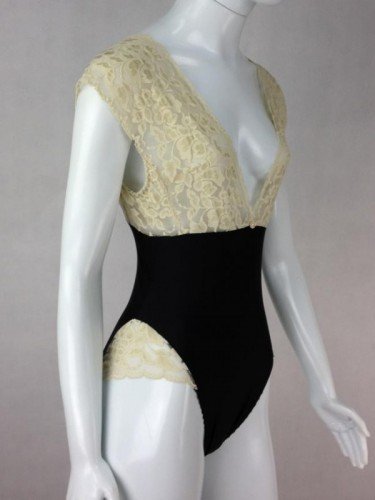 BODY CHAMOS COM RENDA