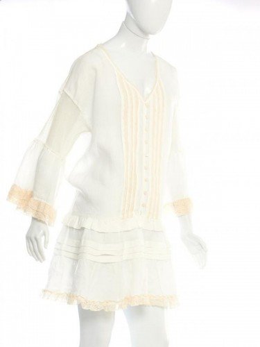 VESTIDO DE LINHO E RENDA