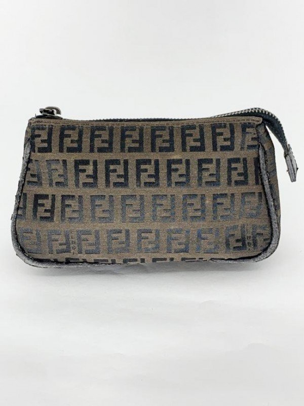 NECESSAIRE FENDI