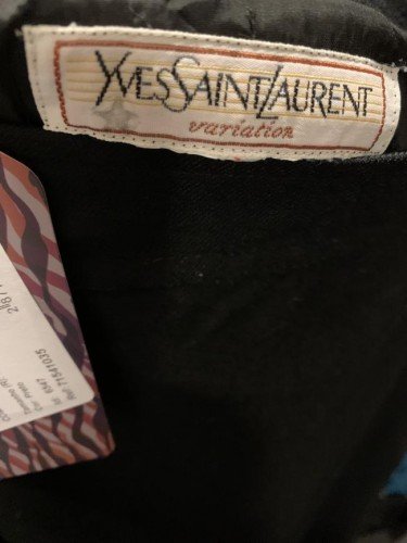 SAIA YVES SAINT LAURENT TRANSPASSADA COM BOTÕES