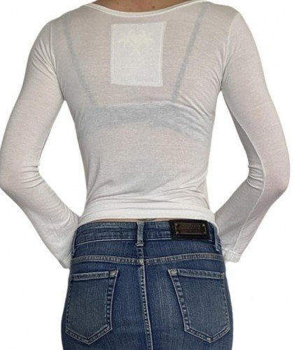 BLUSA DASLU COM BORDADOS NA GOLA
