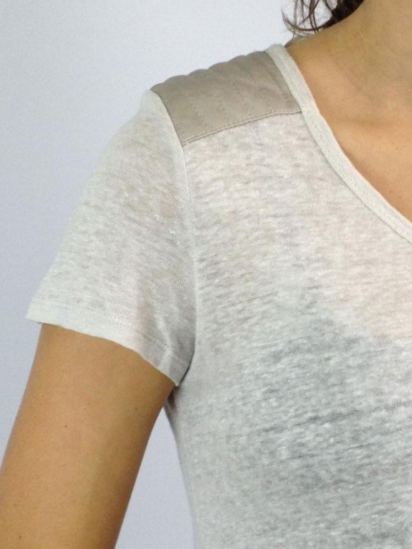 CAMISETA ZARA DE LINHO COM OMBREIRAS